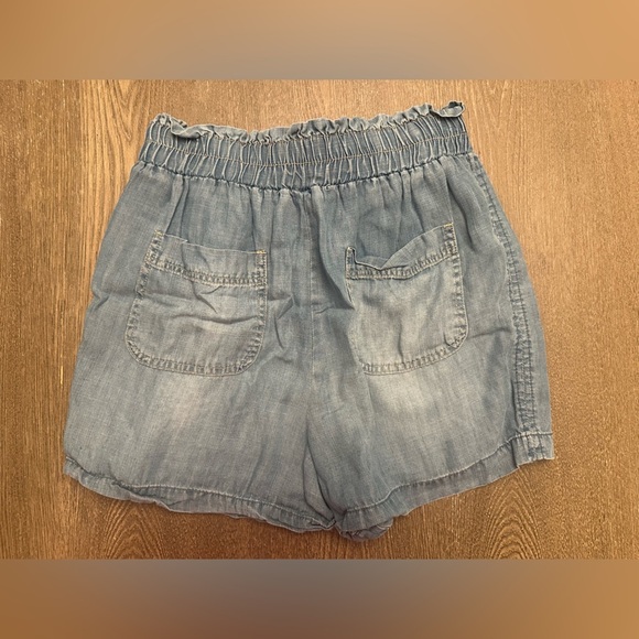 KNOX ROSE LIGHTWEIGHT FAUX DENIM PAPER BAG WAIST SHORTS - Size Small SKU:572 - Picture 5 of 5